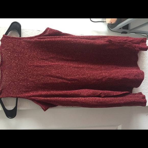 Cold shoulder long sleeve top - Picture 2 of 4